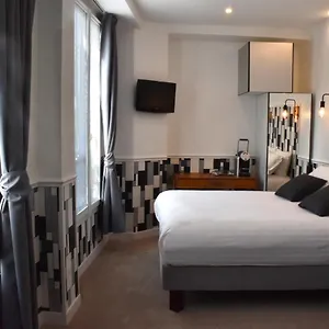 Tilde 3*, Paris France